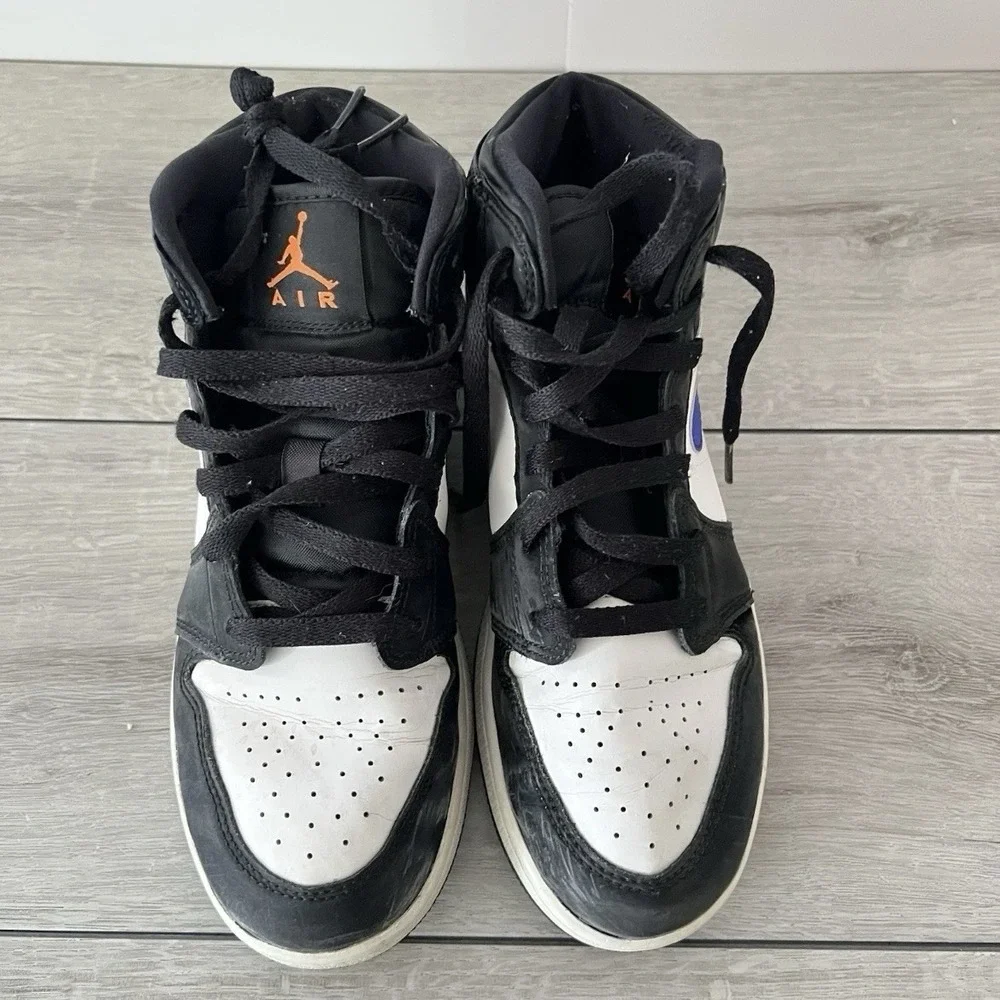 Nike Air Jordan 1 Mid GS White Blue Black Sneakers Size 7Y 554725-084